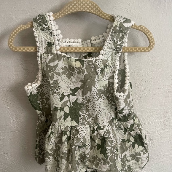 Kate Quinn Floral Button-Up Sleeveless Top - Picture 5 of 5